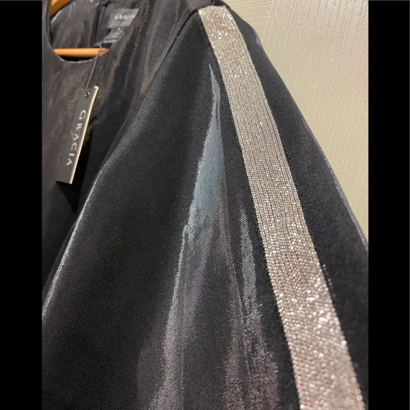 Gracia Embellished Short Bell Sleeve Blouse - Picture 6 of 8